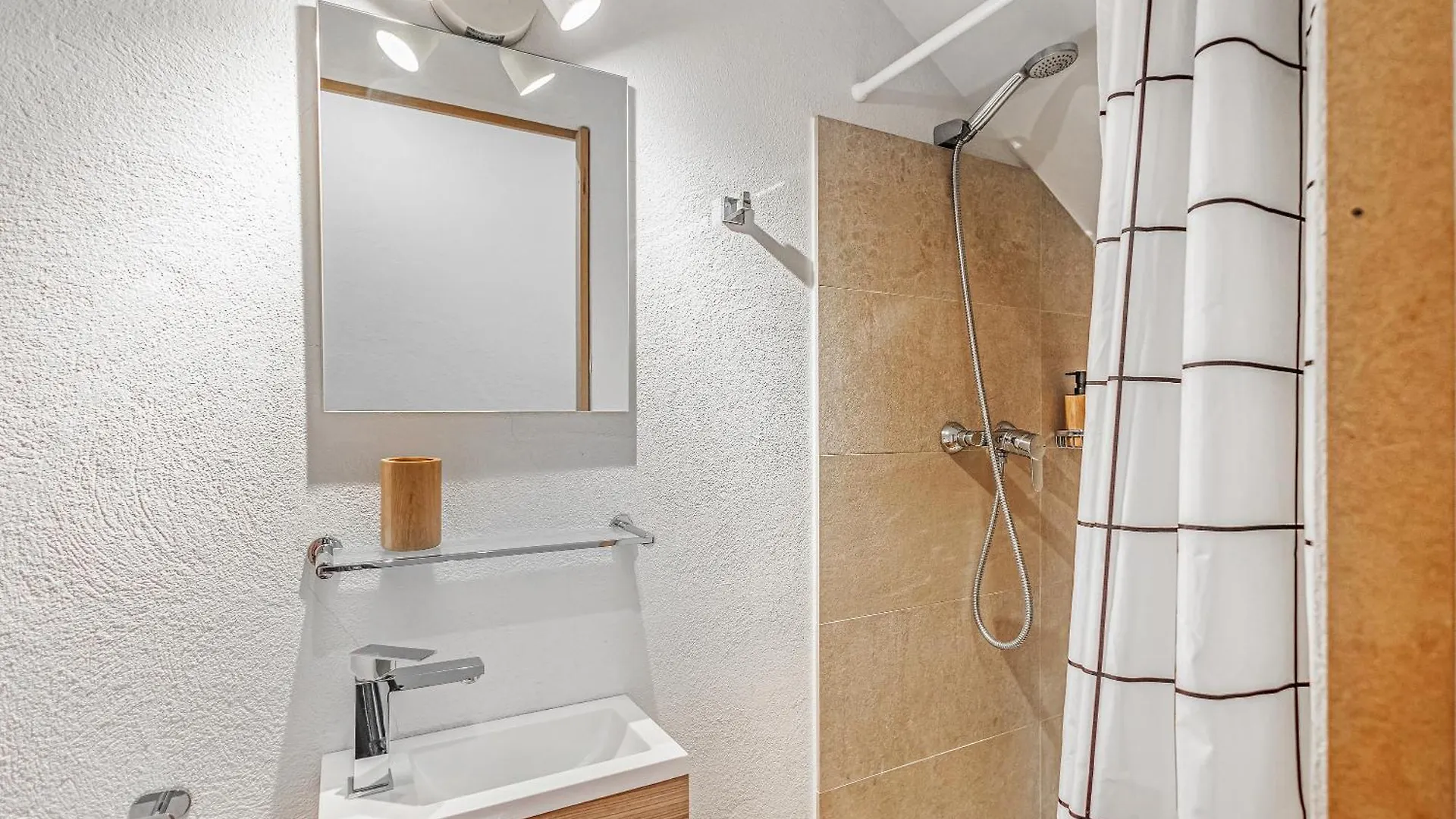 Cal Ton Apartment Sant Quirze Safaja